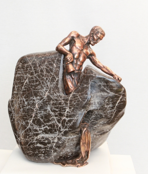 KAMEŇ A BOLESŤ - bronz a kameň, 2013, 41 cm
